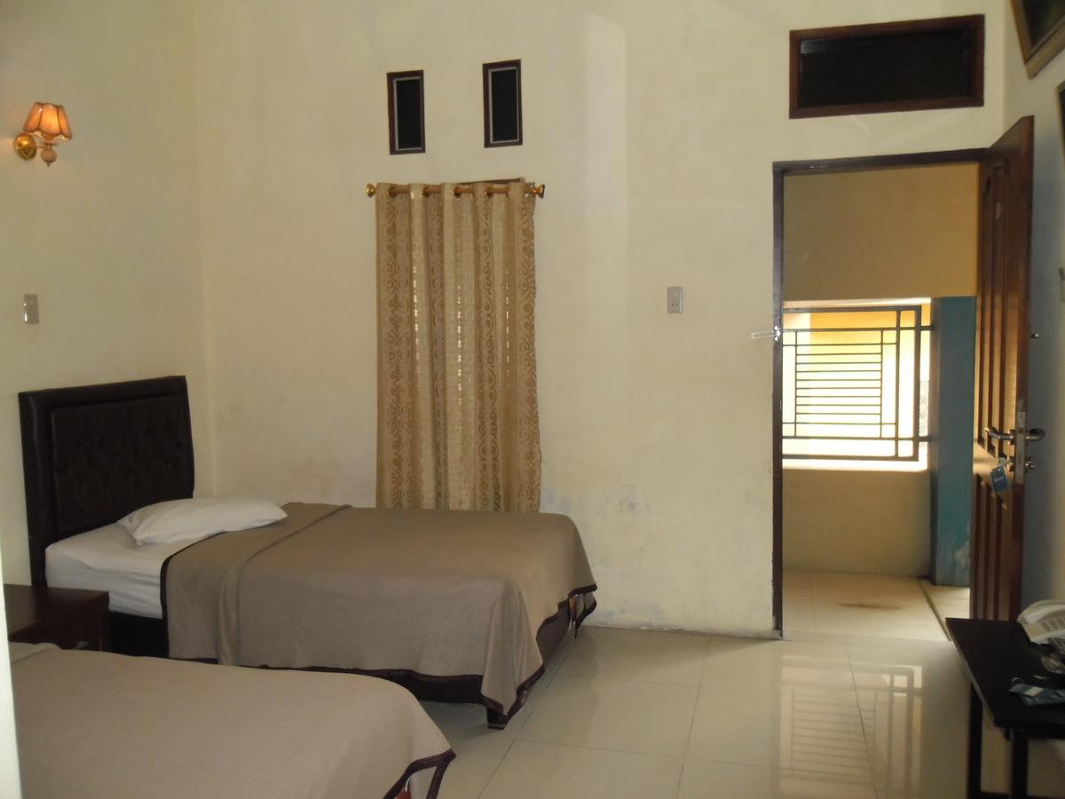 Permata Land Hotel & Resort Rantauprapat Room photo